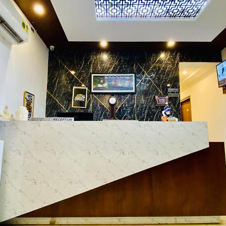 Hotel Hollywood - Family Hotel Zirakpur 外观 照片