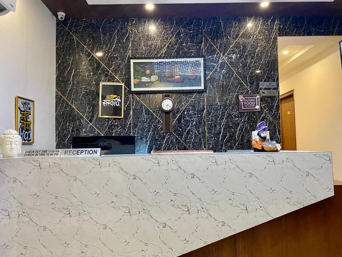 Hotel Hollywood - Family Hotel Zirakpur 外观 照片